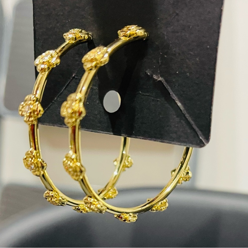 NWOT Tory Burch Elegant Gold Hoop Earrings
